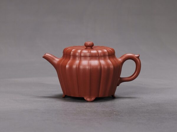 Sunflower Eight-Petal Teapot