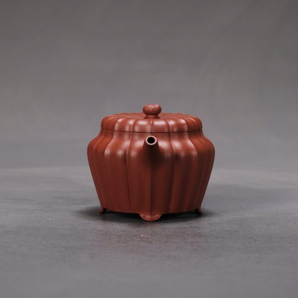Sunflower Eight-Petal Teapot