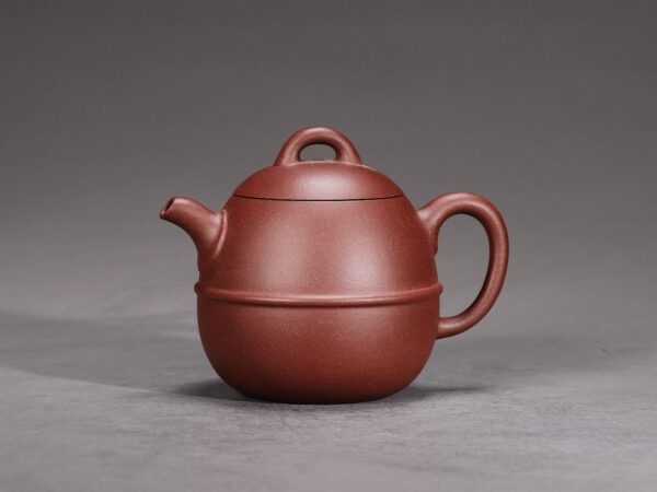Waisted Qinquan Teapot