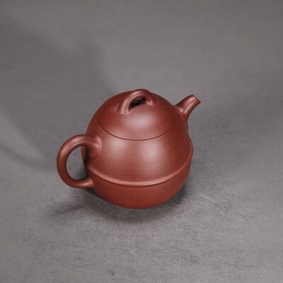 Waisted Qinquan Teapot
