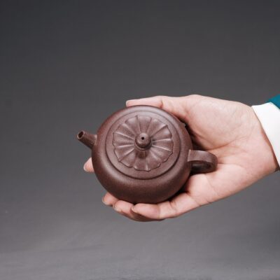 Lianpu Ruizhi Teapot by Chen Xinqing