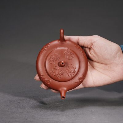 Eight Immigrants Teapot