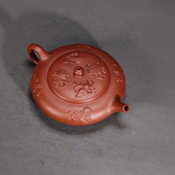 Eight Immigrants Teapot