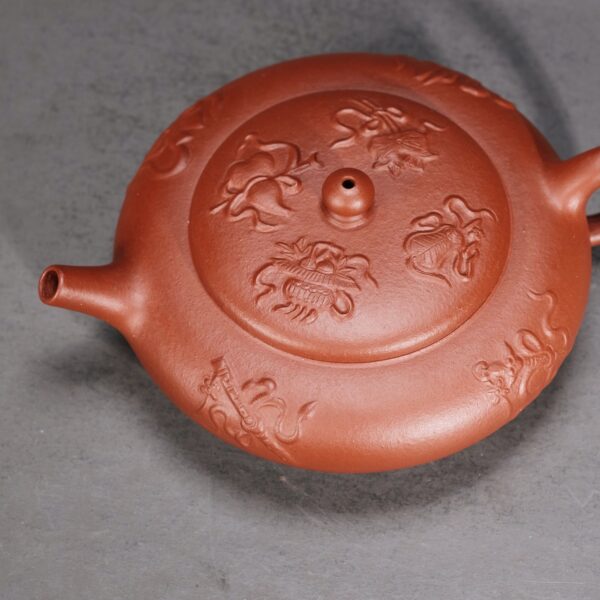 Eight Immigrants Teapot
