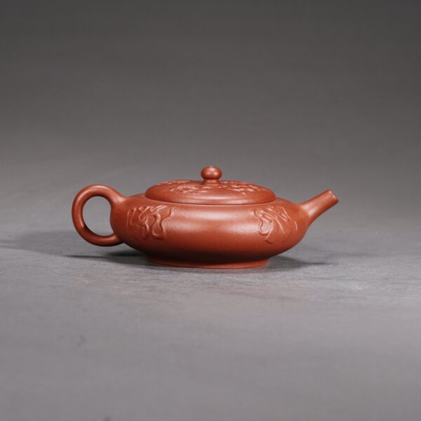 Eight Immigrants Teapot