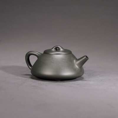 Pengnian Shi Piao Teapot