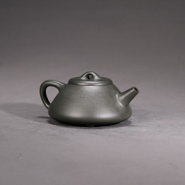 Pengnian Shi Piao Teapot