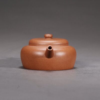 Ming Style Flat Round Teapot