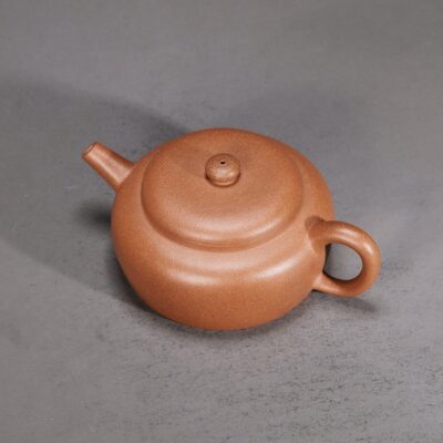 Ming Style Flat Round Teapot