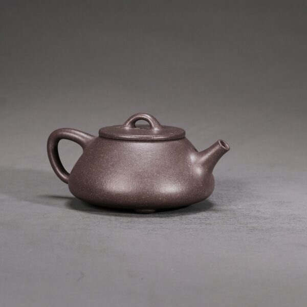 Flat Cover Shi Piao Teapot