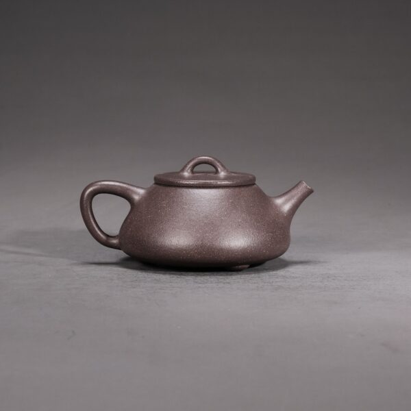 Flat Cover Shi Piao Teapot