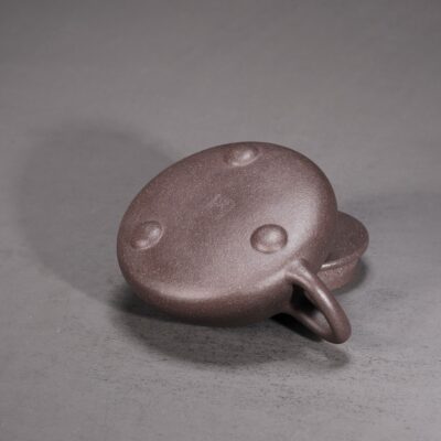 Flat Cover Shi Piao Teapot