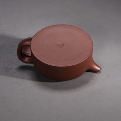 Ox Lid Lotus Seed Teapot
