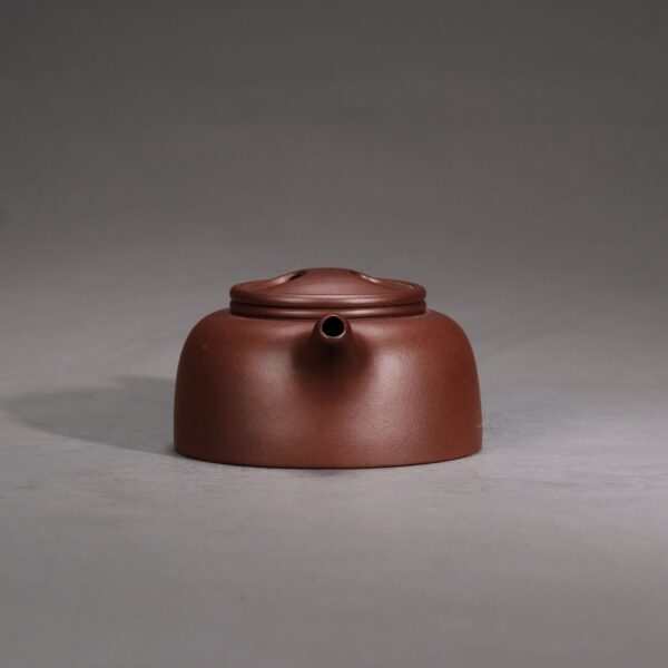 Ox Lid Lotus Seed Teapot