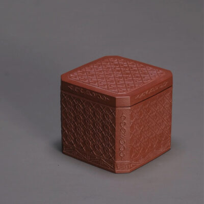 Jade Dragon Pig Octagonal Tea Caddy