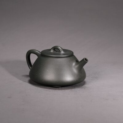 Oval Flat Lid Shi Piao Teapot