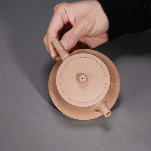 Man Sheng Pillar Base Teapot