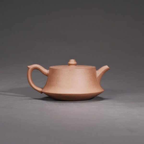 Man Sheng Pillar Base Teapot