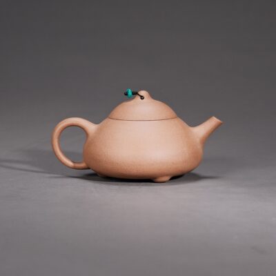 Man Sheng  Horizontal Cloud Teapot