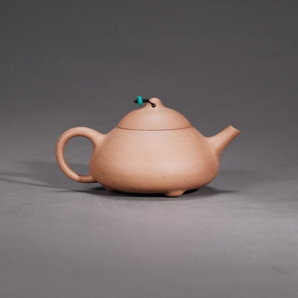 Man Sheng  Horizontal Cloud Teapot