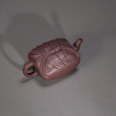 Treasure Inside Square Pouch Teapot