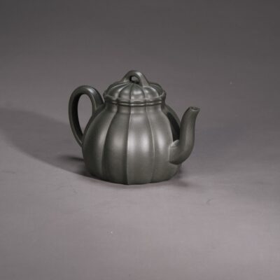 Narcissus Handled Teapot