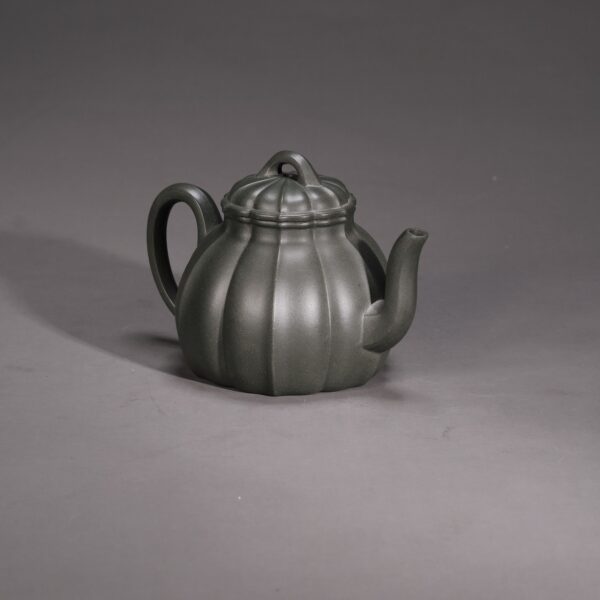 Narcissus Handled Teapot