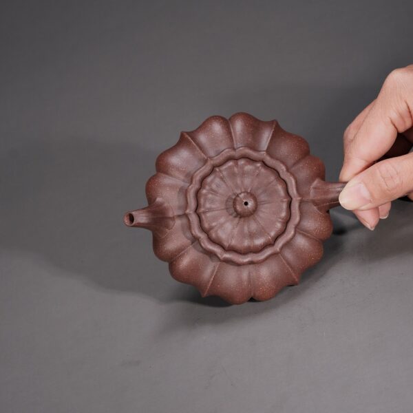 Ribbed Flat Lantern Teapot