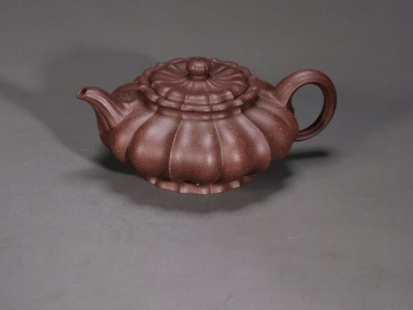 Ribbed Flat Lantern Teapot