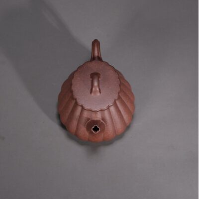Oval Flat Cover Chrysanthemum Petal Shi Piao Teapot