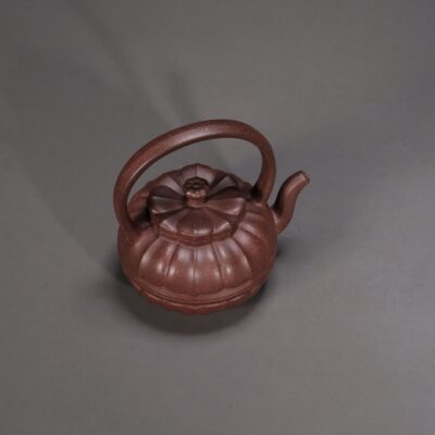 Lotus Platform Beam Teapot