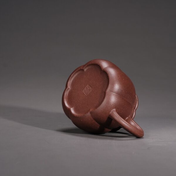 Plum Vase Teapot