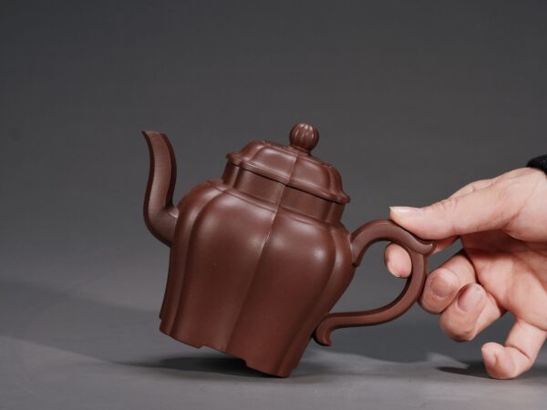 Ribbed Palace Lantern Teapot