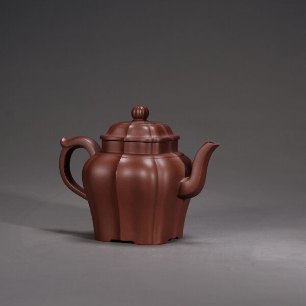 Ribbed Palace Lantern Teapot