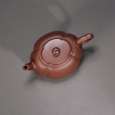 Oval Begonia Teapot