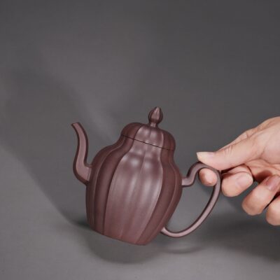 Narcissus Teapot