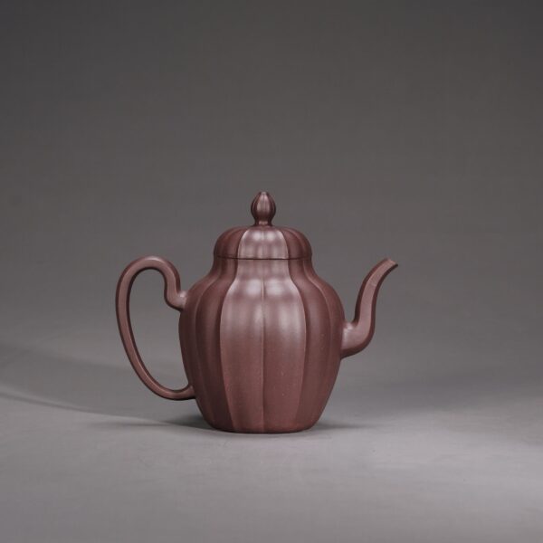 Narcissus Teapot