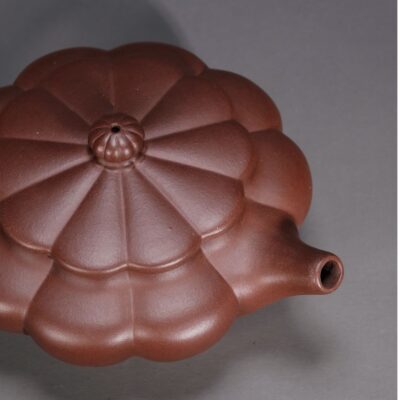 Ribbed Flat Morning Teapot