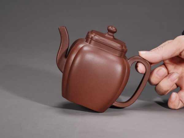 Rounded Square Teapot