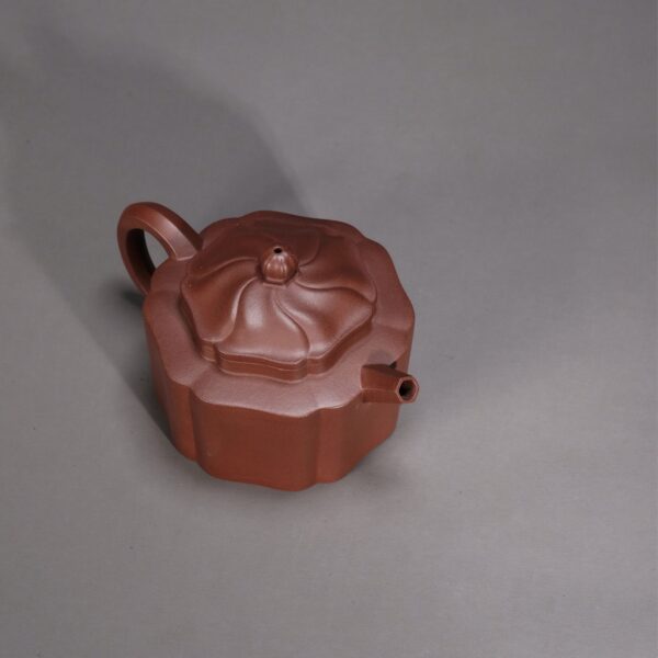 Cloud Scroll Hexagonal Teapot