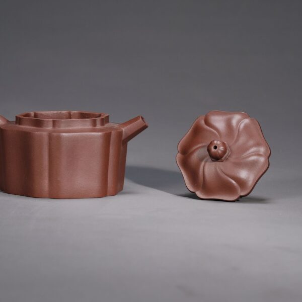 Cloud Scroll Hexagonal Teapot
