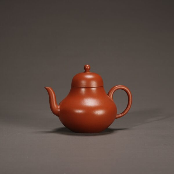 Siting Teapot