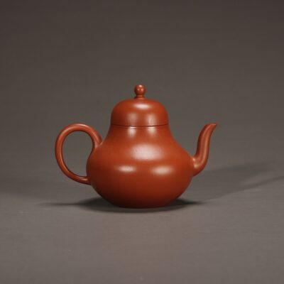 Siting Teapot