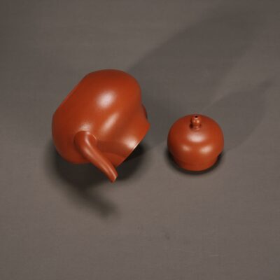 Siting Teapot