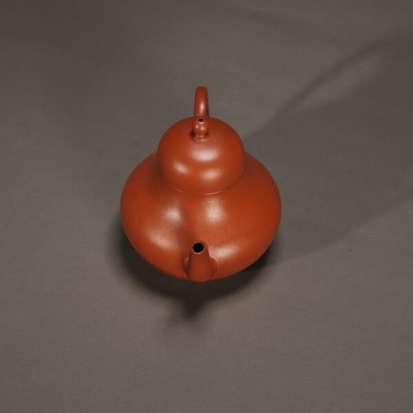 Siting Teapot