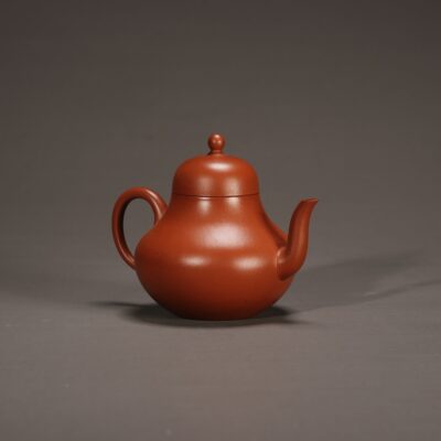 Siting Teapot