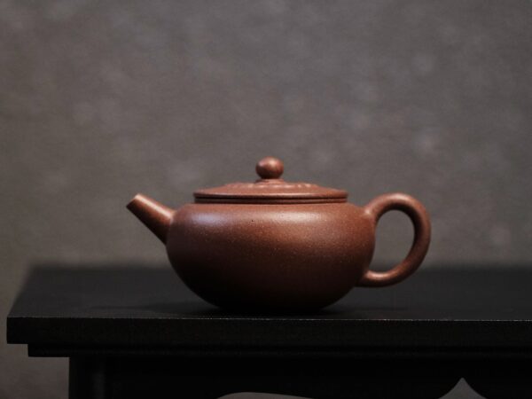 Ming Style Auspicious Cloud Teapot