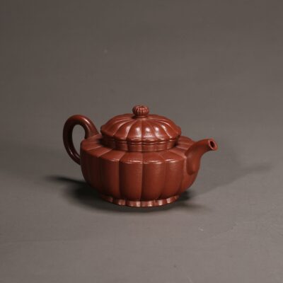 Jiang Jinhou Style Chrysanthemum Petal Palace Lantern Teapot