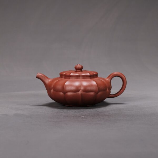 Lotus Platform Teapot