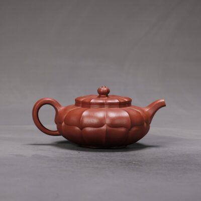 Lotus Platform Teapot